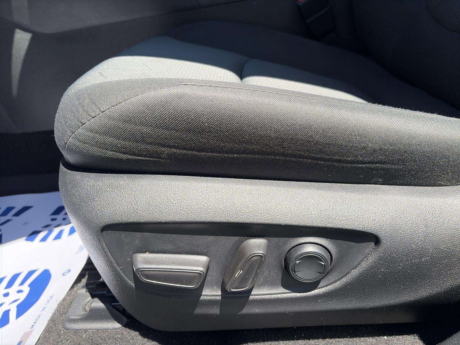 2021 Toyota RAV4 Hybrid XLE AWD (Natl)