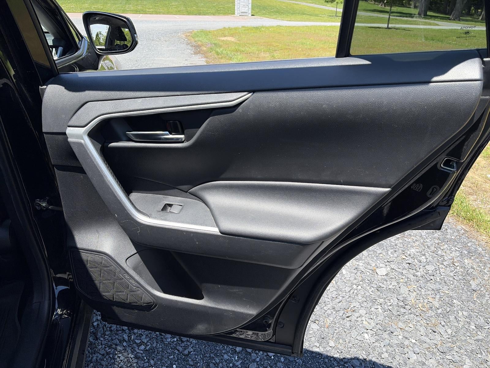 2021 Toyota RAV4 Hybrid XLE AWD (Natl)