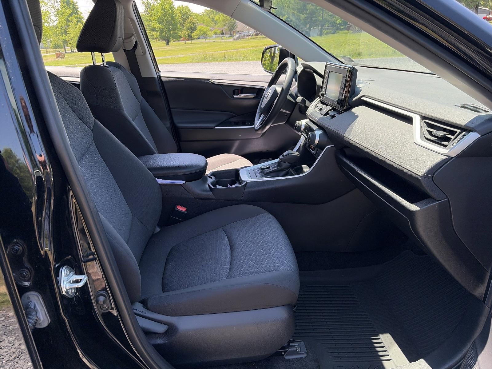 2021 Toyota RAV4 Hybrid XLE AWD (Natl)