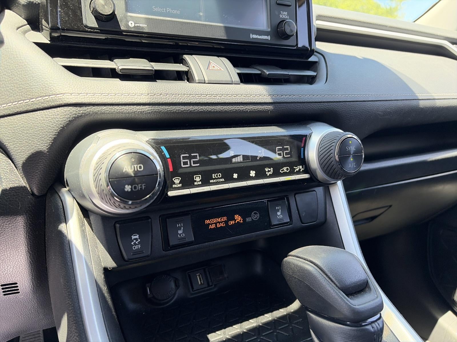 2021 Toyota RAV4 Hybrid XLE AWD (Natl)