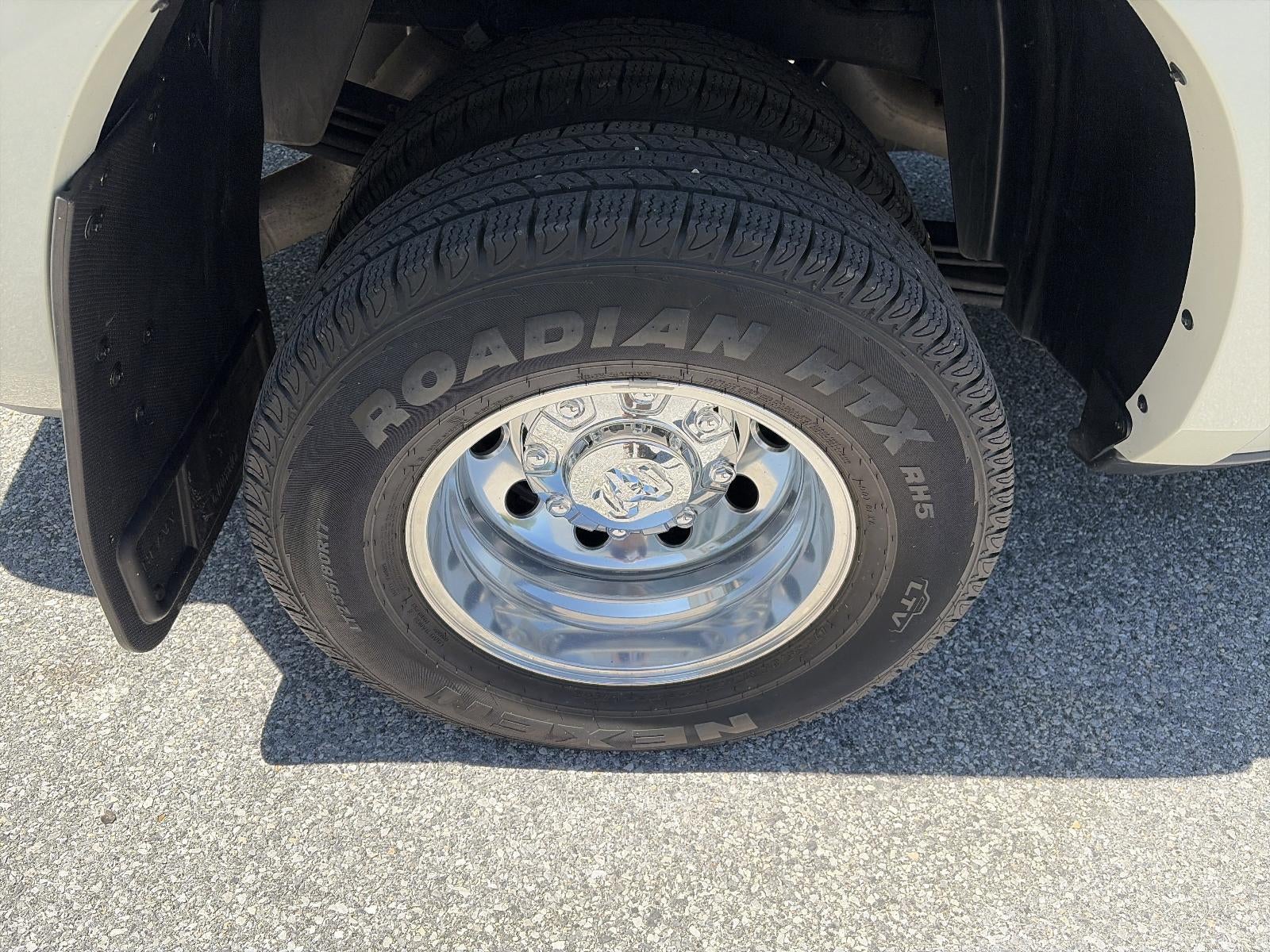 2023 RAM 3500 Longhorn 4x4 Crew Cab 8' Box