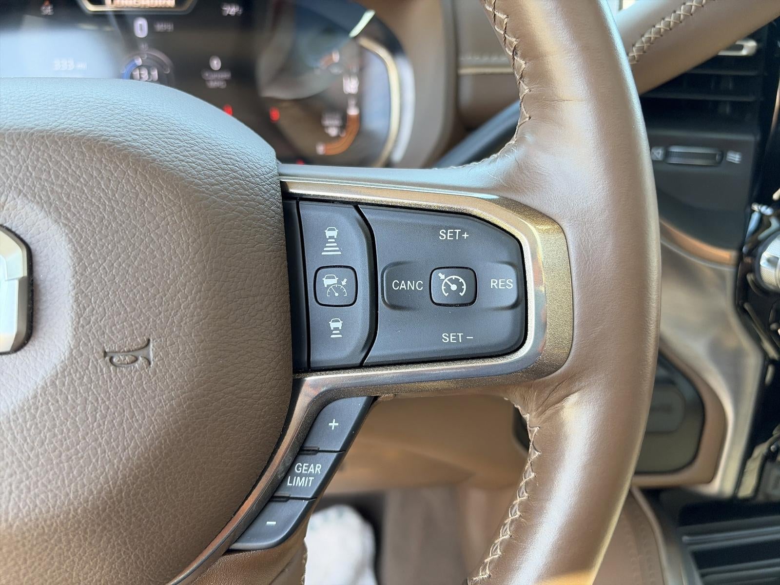 2023 RAM 3500 Longhorn 4x4 Crew Cab 8' Box