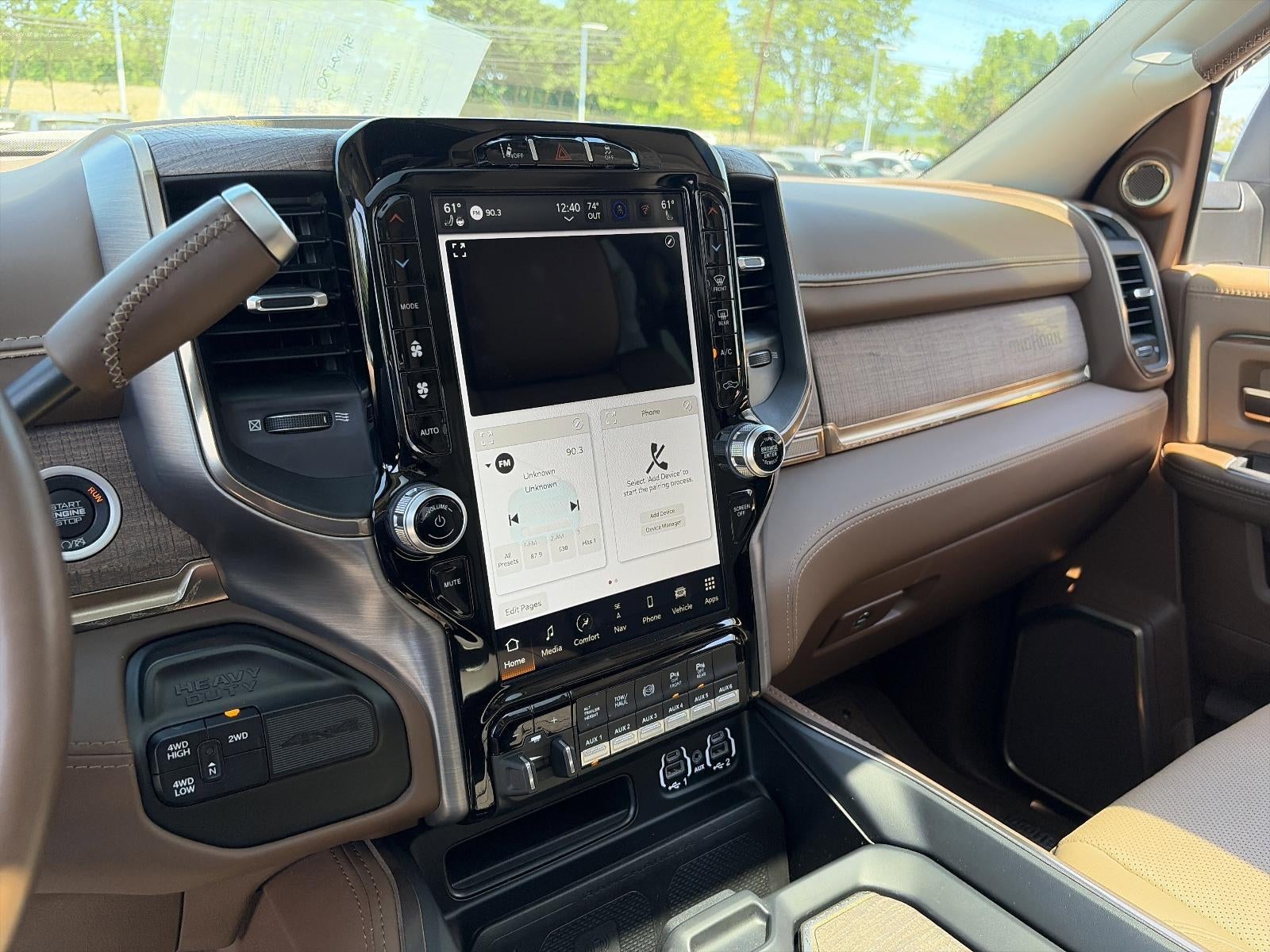 2023 RAM 3500 Longhorn 4x4 Crew Cab 8' Box