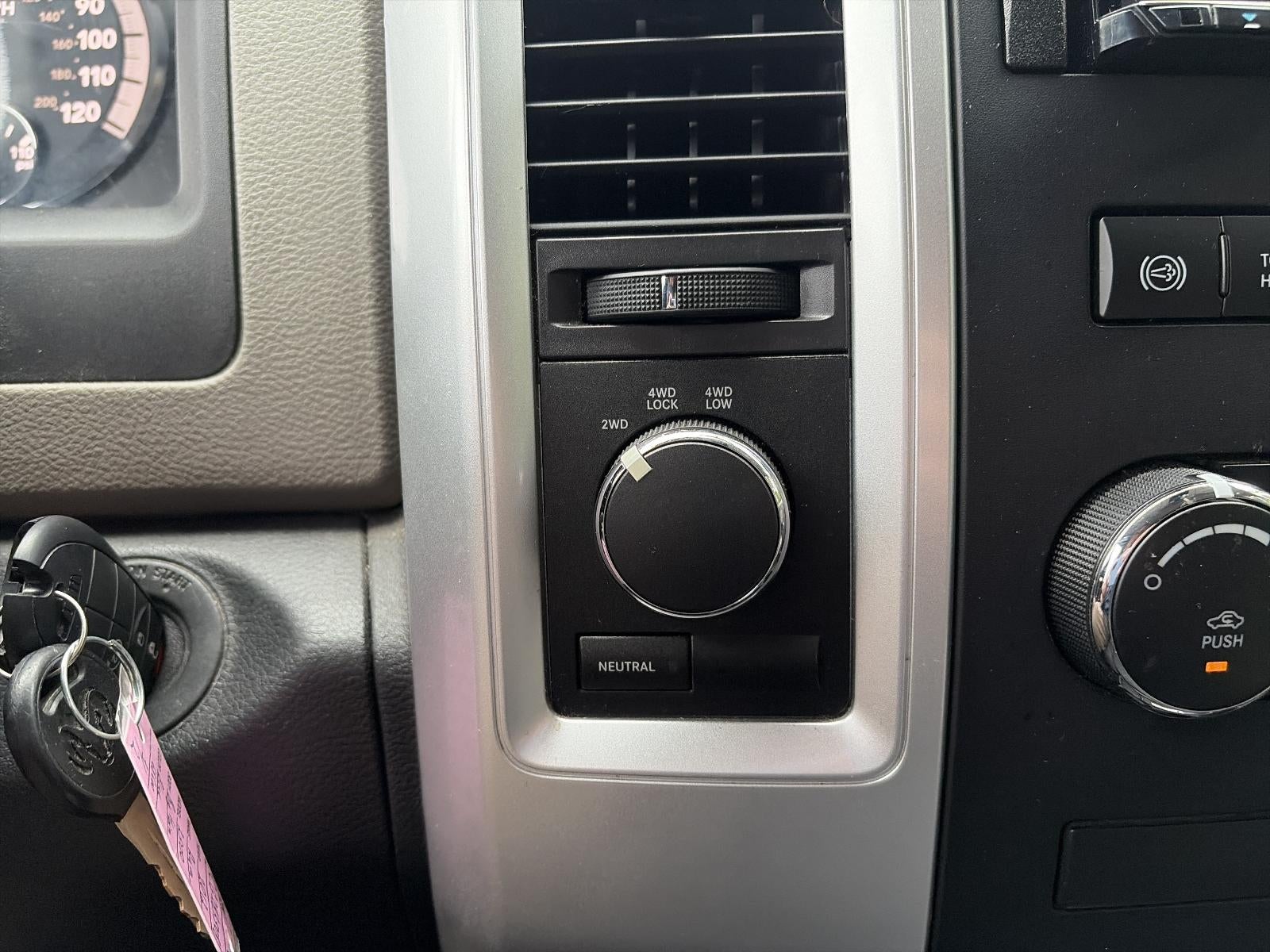 2012 RAM 2500 4WD Crew Cab 6.4 Ft Box Big Horn
