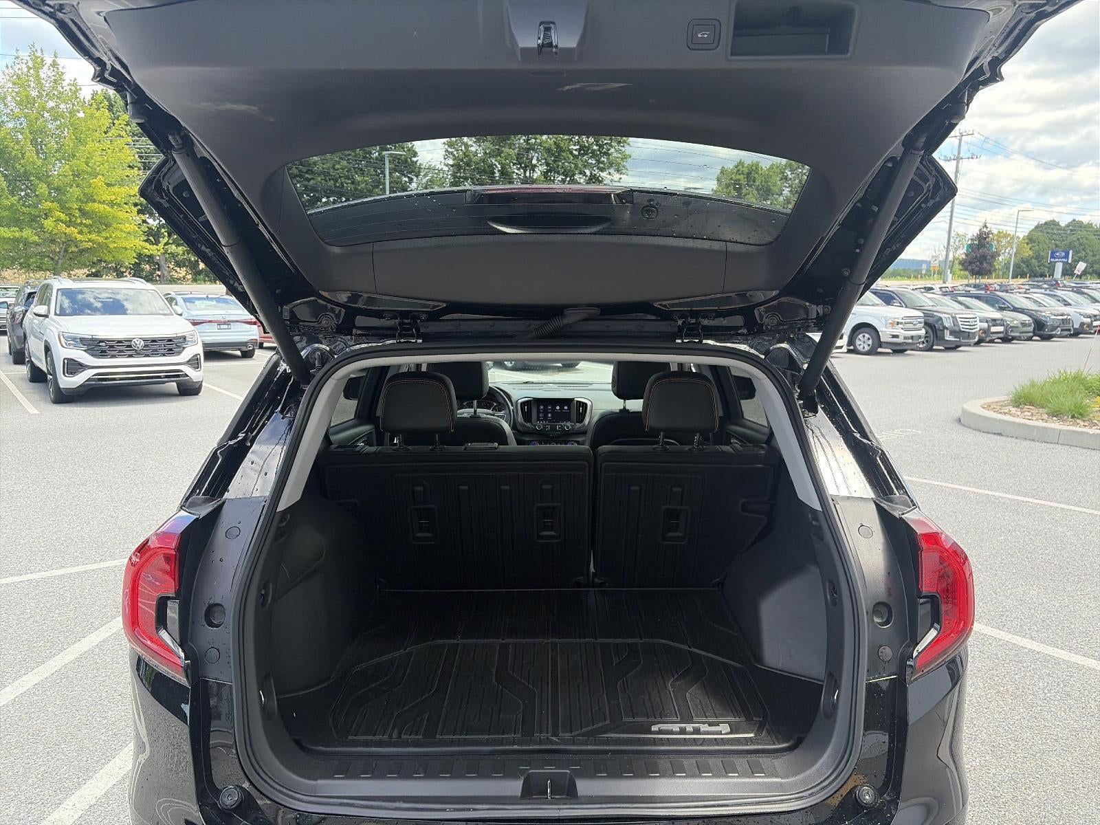 2023 GMC Terrain AWD 4dr AT4