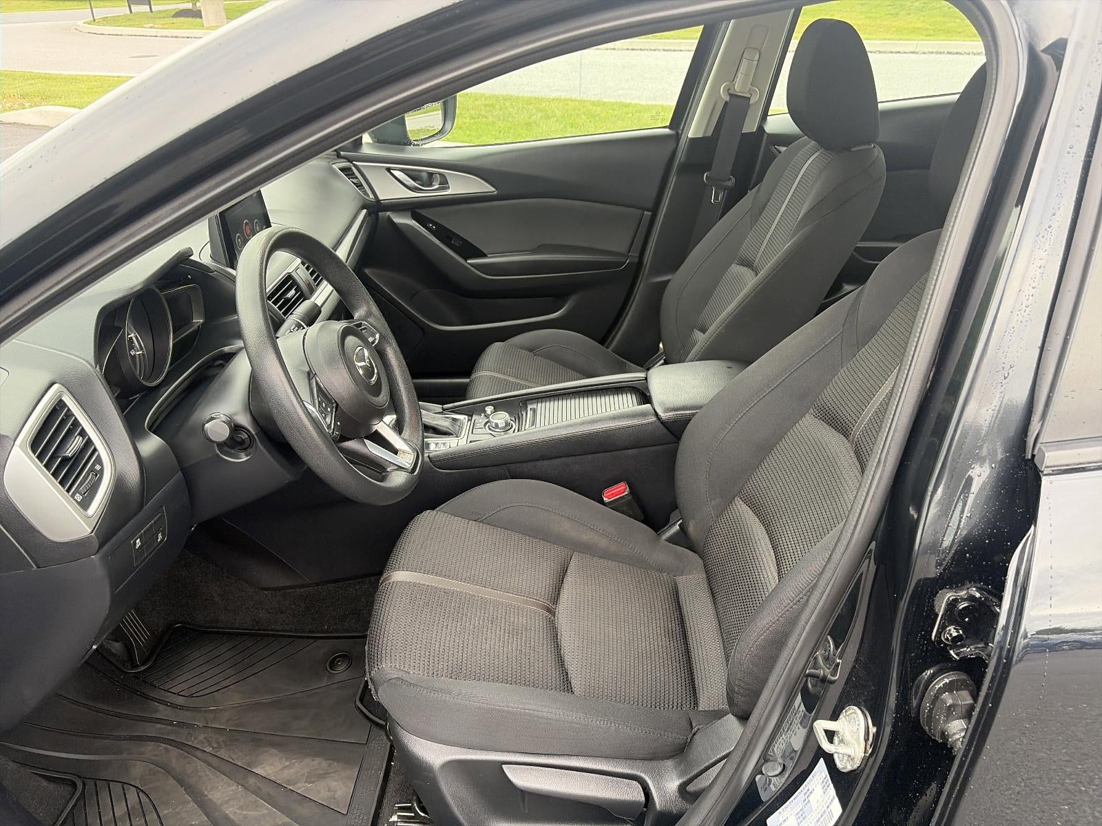 2018 Mazda Mazda3 4-Door Sport Auto