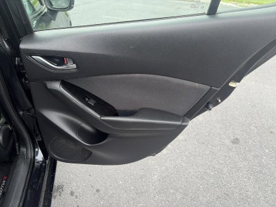 2018 Mazda Mazda3 4-Door Sport Auto