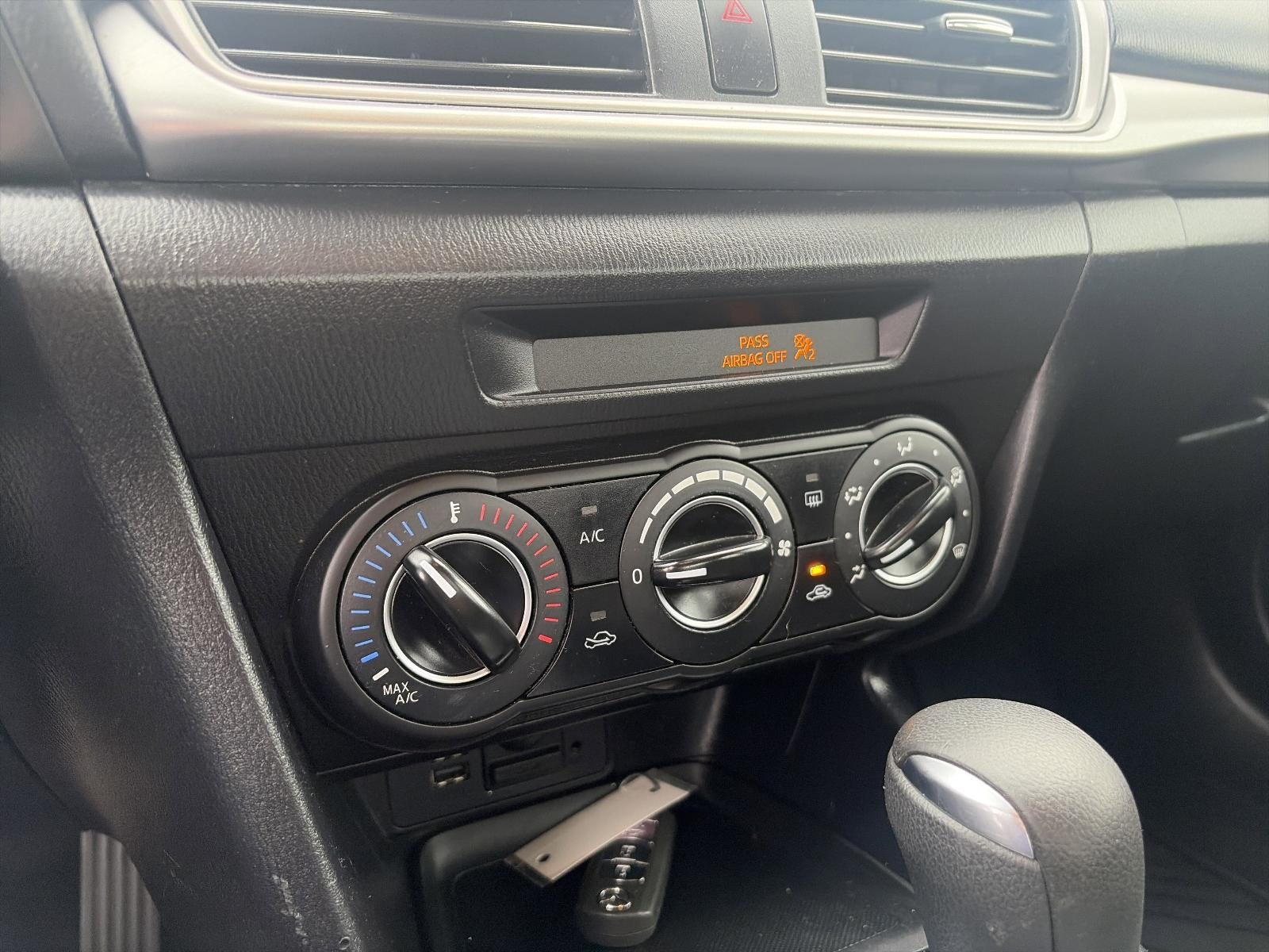 2018 Mazda Mazda3 4-Door Sport Auto