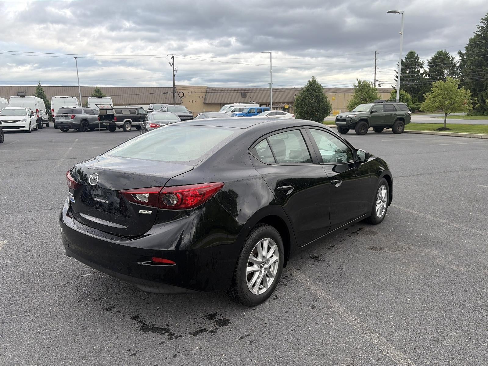 2018 Mazda Mazda3 4-Door Sport Auto