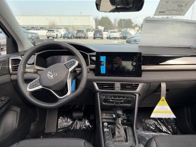 2026 Volkswagen Taos SE Black 4MOTION