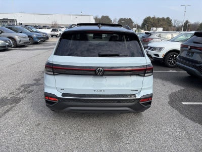 2026 Volkswagen Taos SE Black 4MOTION