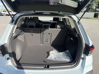 2027 Volkswagen Taos SE Black 4MOTION
