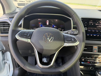 2027 Volkswagen Taos SE Black 4MOTION