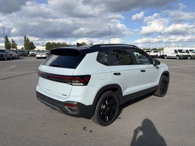 2027 Volkswagen Taos SE Black 4MOTION