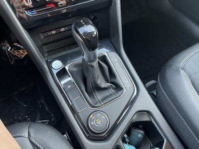 2027 Volkswagen Taos SE Black 4MOTION