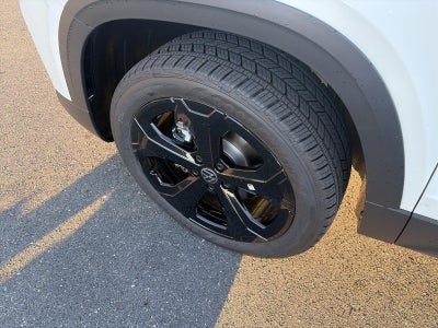 2027 Volkswagen Taos SE Black 4MOTION