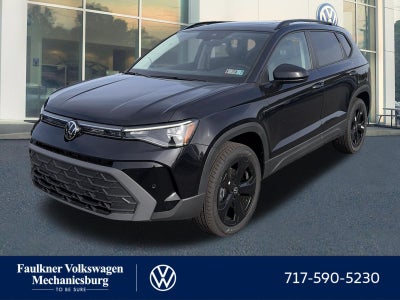 2027 Volkswagen Taos SE Black 4MOTION