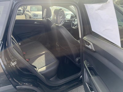 2027 Volkswagen Taos SE Black 4MOTION