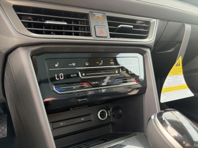 2027 Volkswagen Taos SE Black 4MOTION