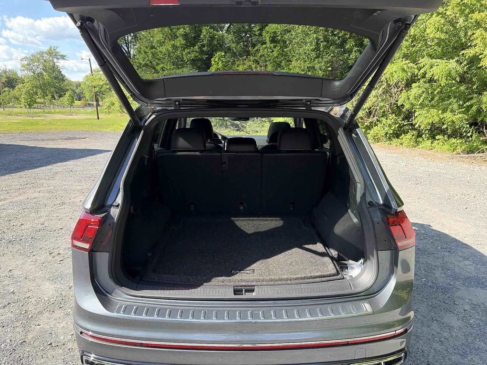 2022 Volkswagen Tiguan 2.0T SEL R-Line 4MOTION