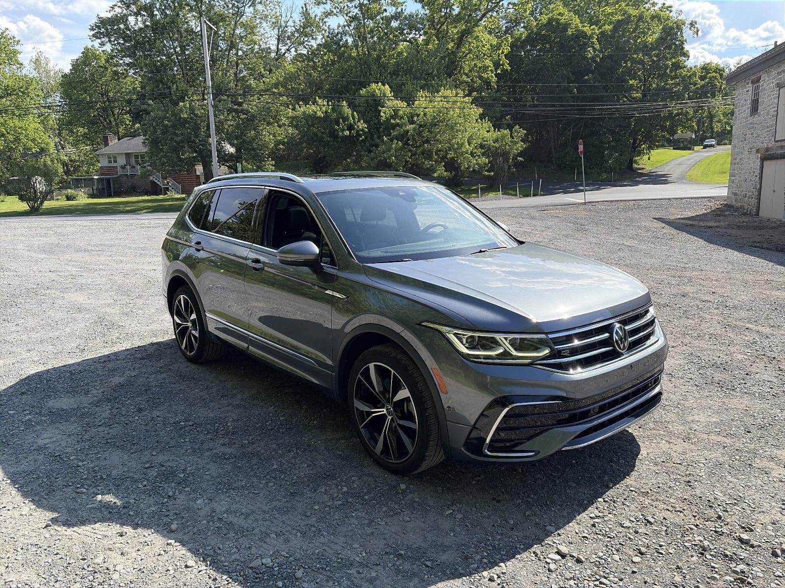 2022 Volkswagen Tiguan 2.0T SEL R-Line 4MOTION
