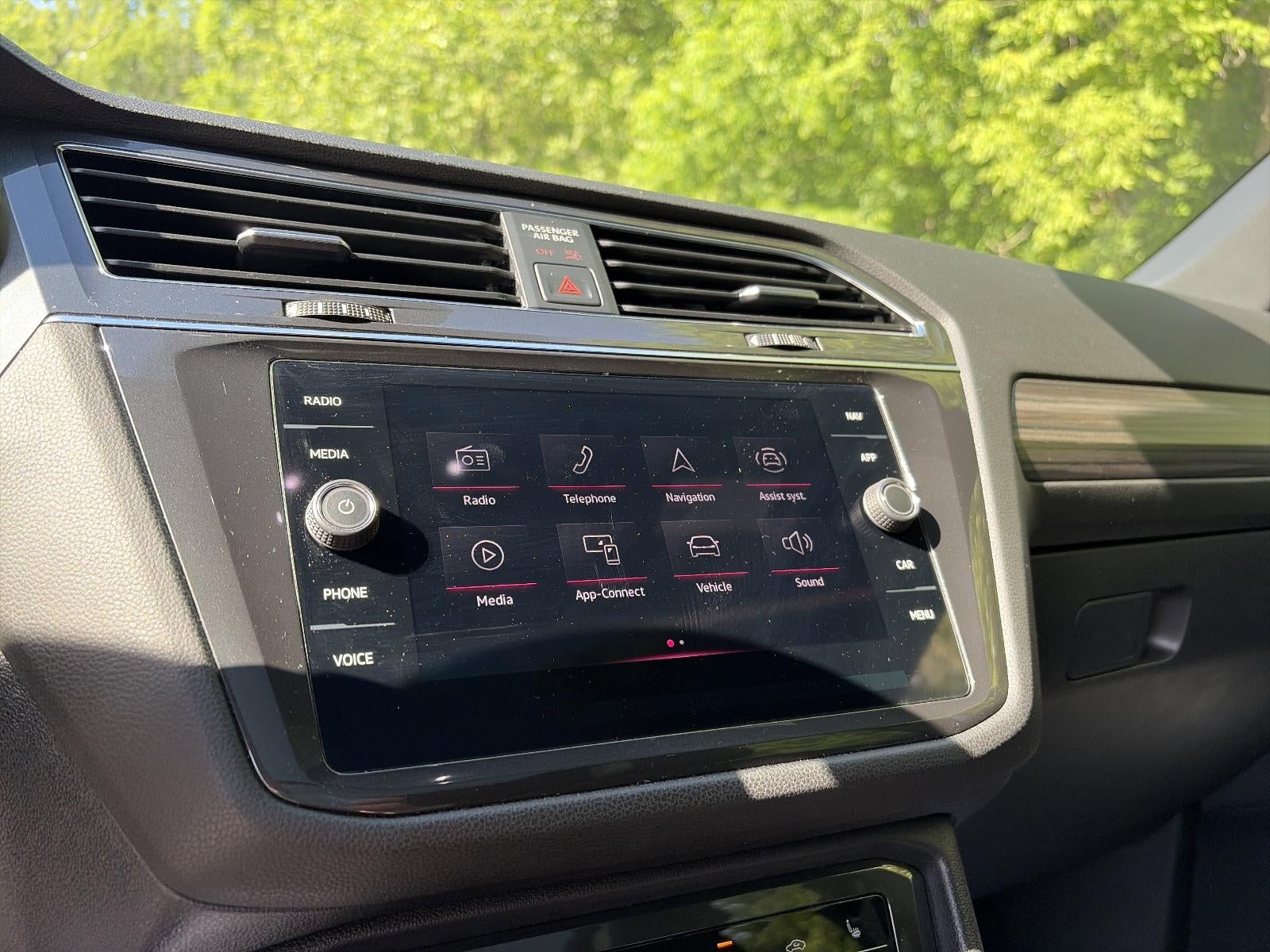 2022 Volkswagen Tiguan 2.0T SEL R-Line 4MOTION