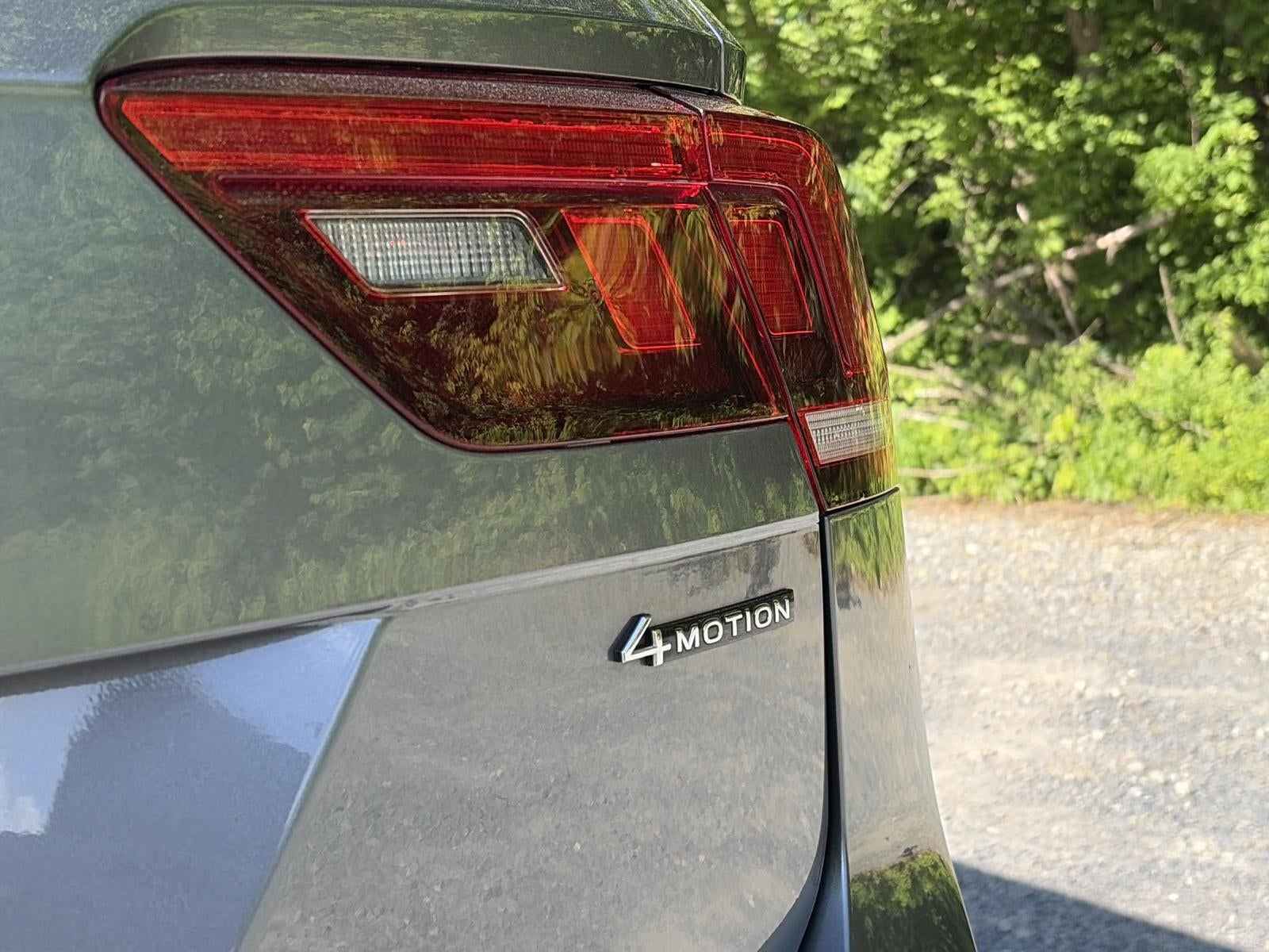 2022 Volkswagen Tiguan 2.0T SEL R-Line 4MOTION