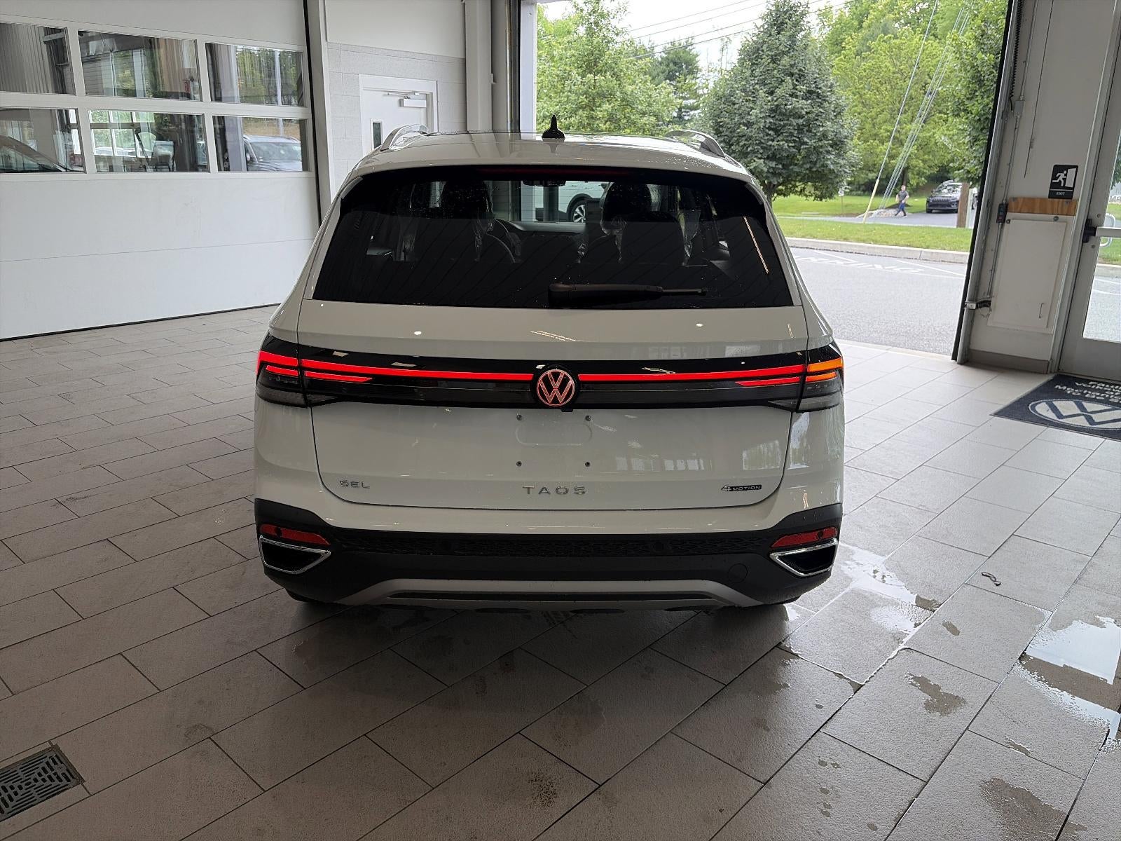 2026 Volkswagen Taos SEL 4MOTION