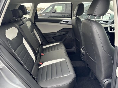 2025 Volkswagen Taos SEL 4MOTION