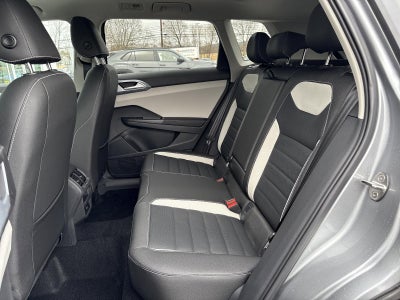 2025 Volkswagen Taos SEL 4MOTION