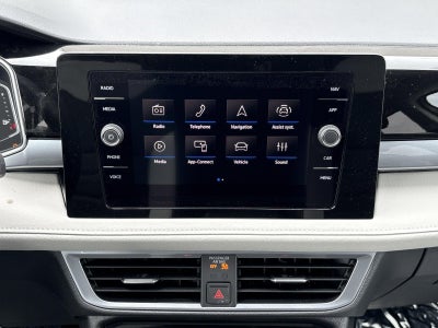 2025 Volkswagen Taos SEL 4MOTION