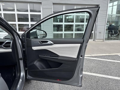 2025 Volkswagen Taos SEL 4MOTION