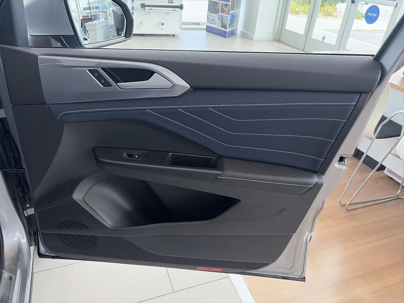 2026 Volkswagen Taos SEL 4MOTION
