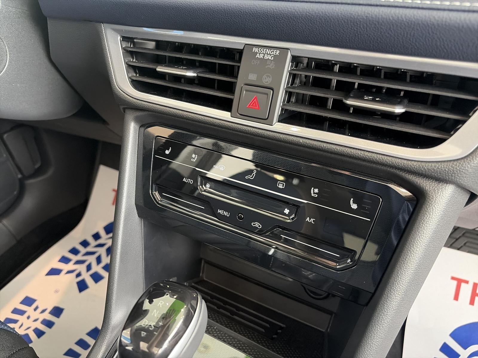2026 Volkswagen Taos SEL 4MOTION