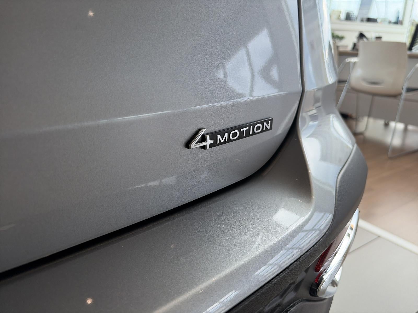 2026 Volkswagen Taos SEL 4MOTION
