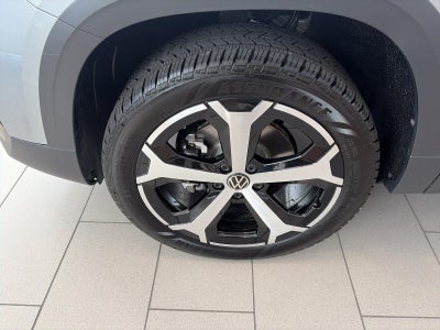 2026 Volkswagen Taos SEL 4MOTION
