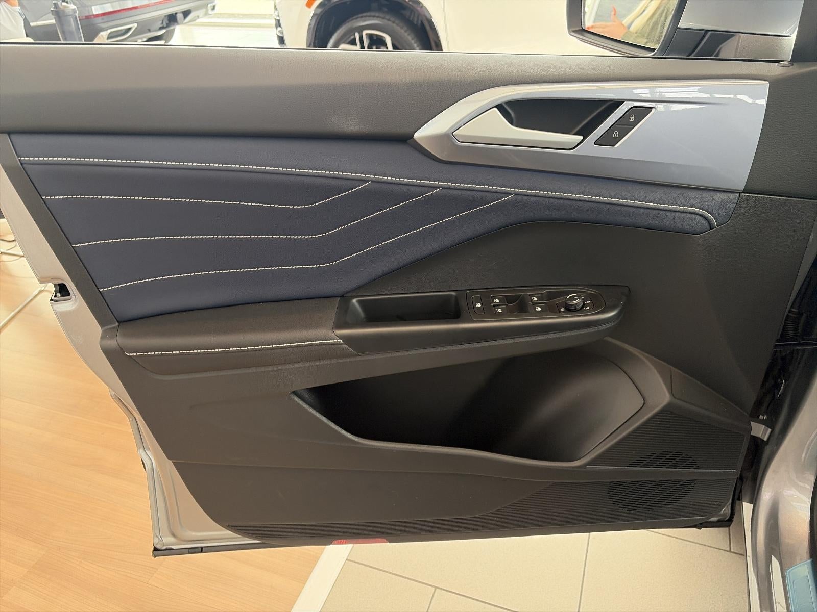 2026 Volkswagen Taos SEL 4MOTION