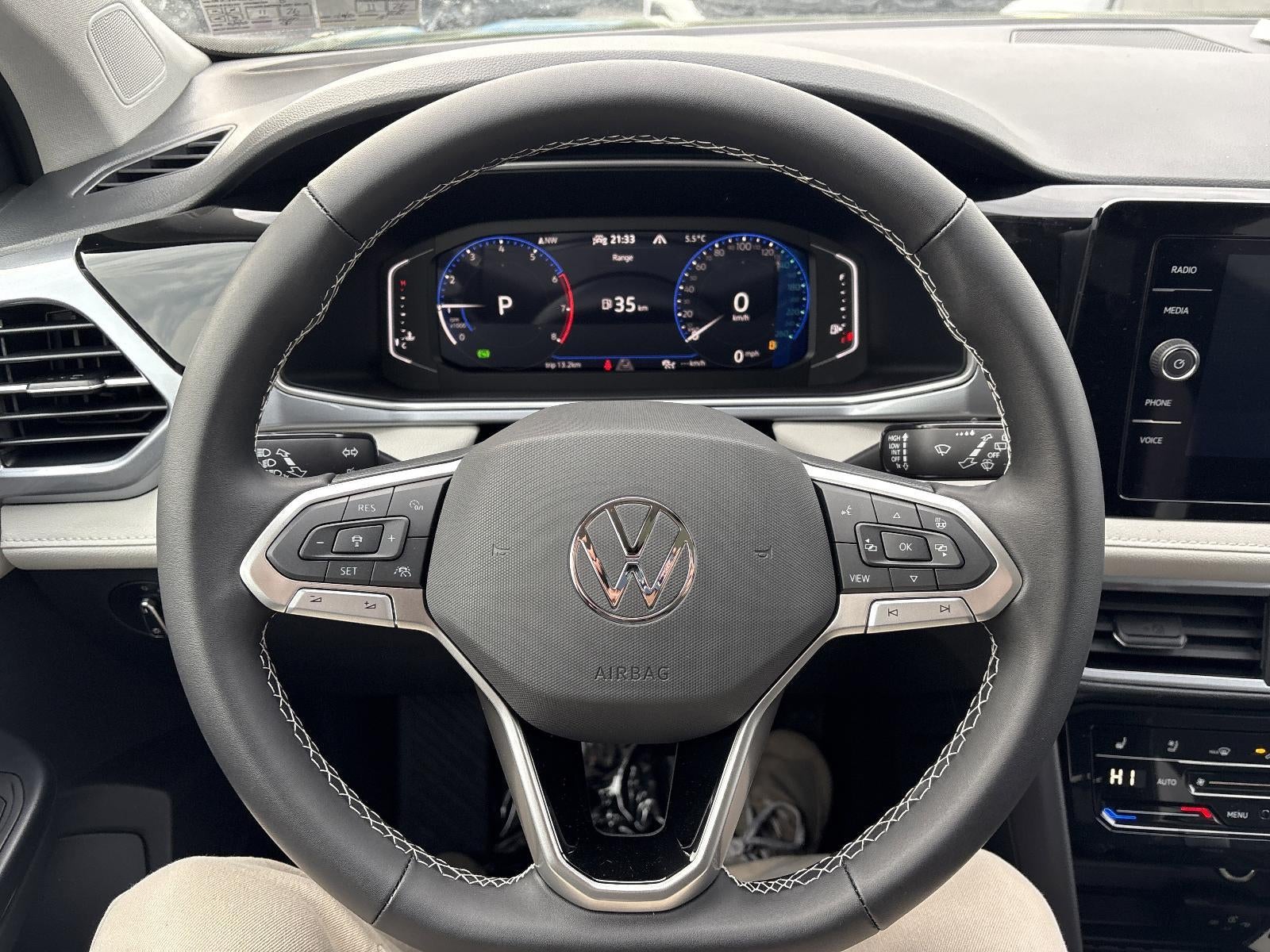 2026 Volkswagen Taos SEL 4MOTION