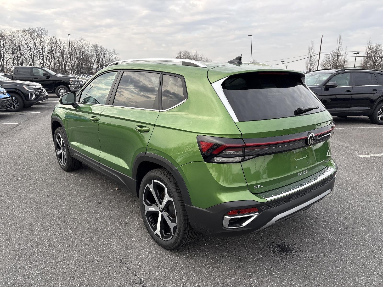 2026 Volkswagen Taos SEL 4MOTION