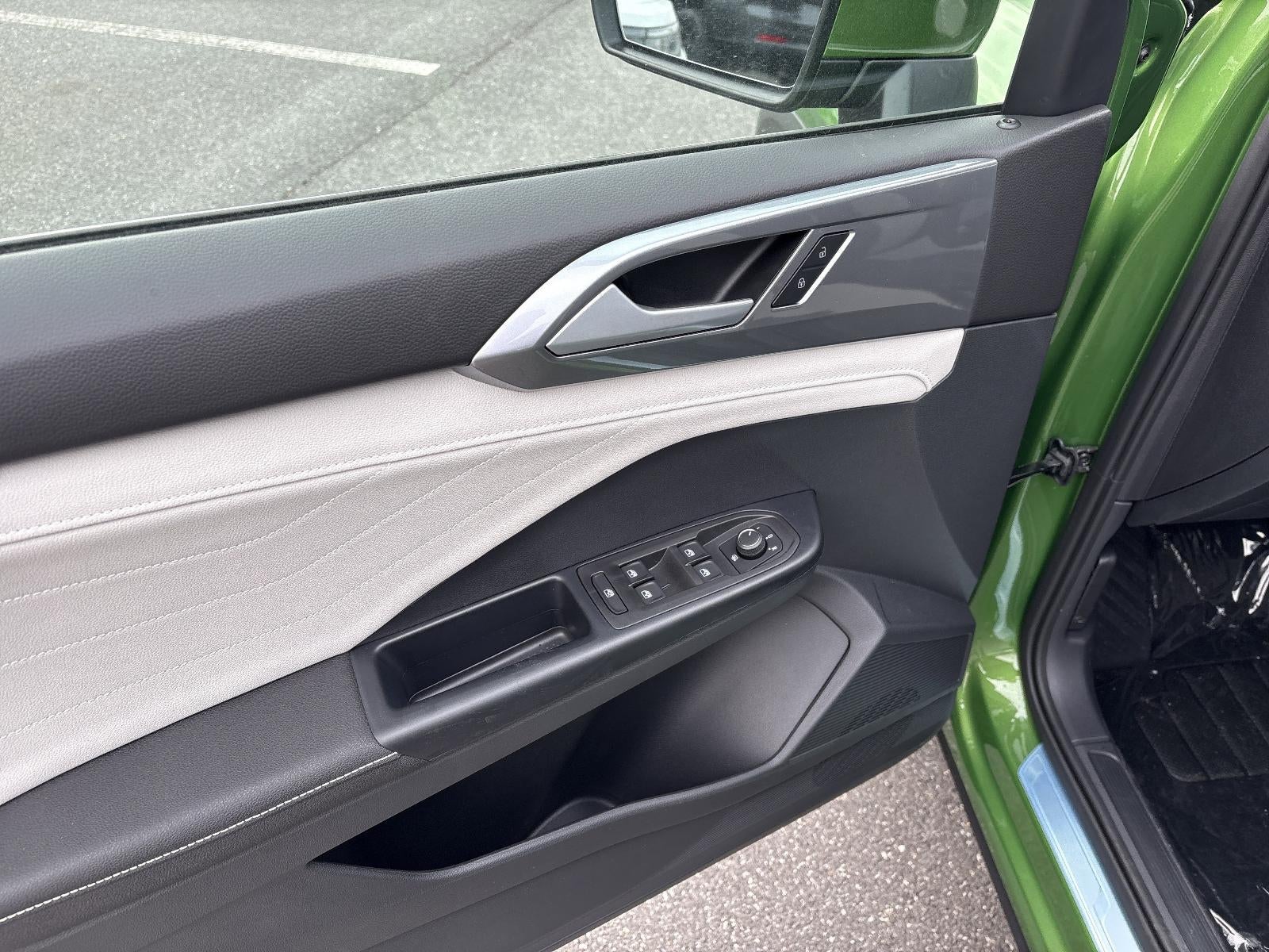 2026 Volkswagen Taos SEL 4MOTION