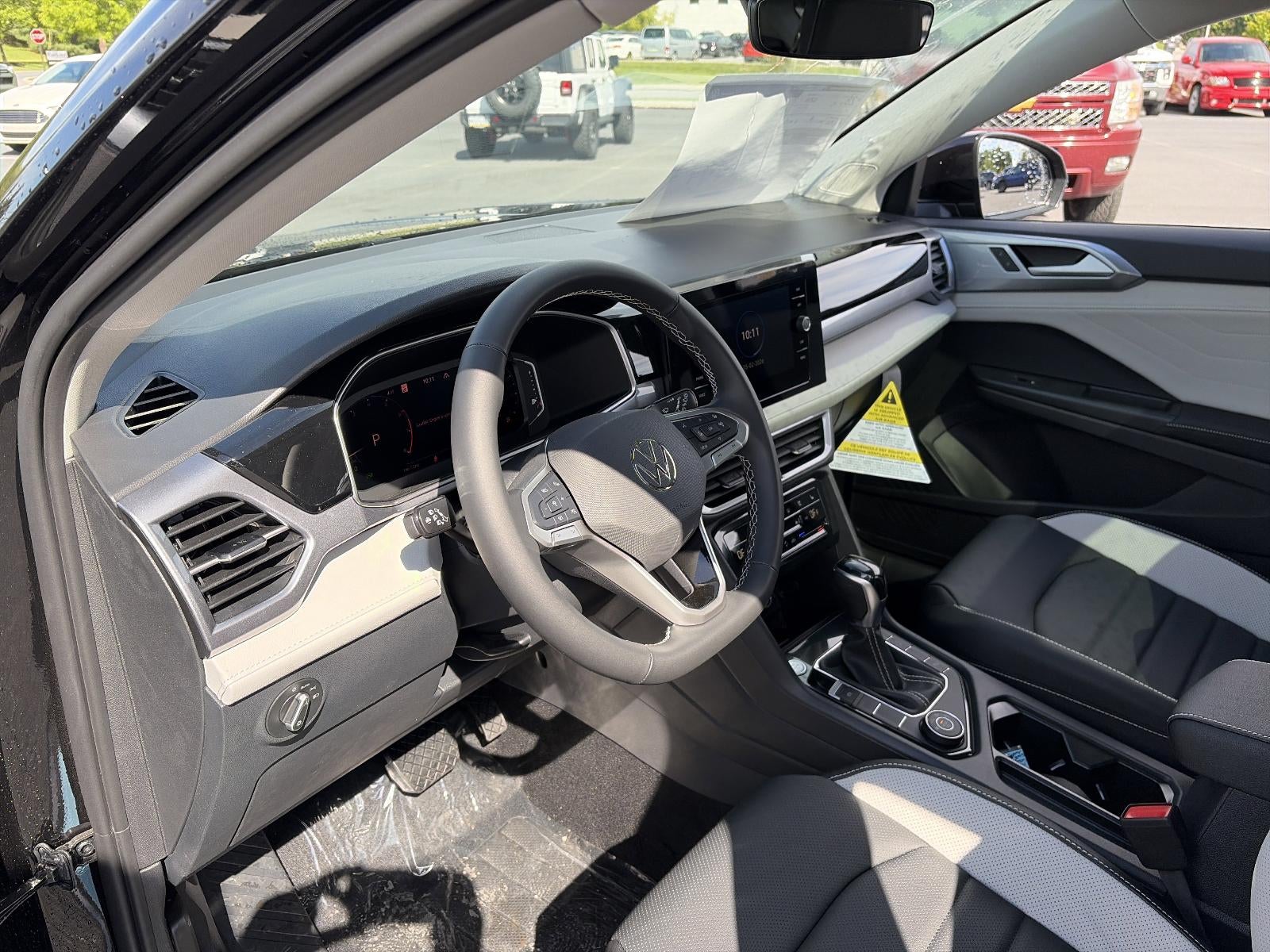2026 Volkswagen Taos SEL 4MOTION