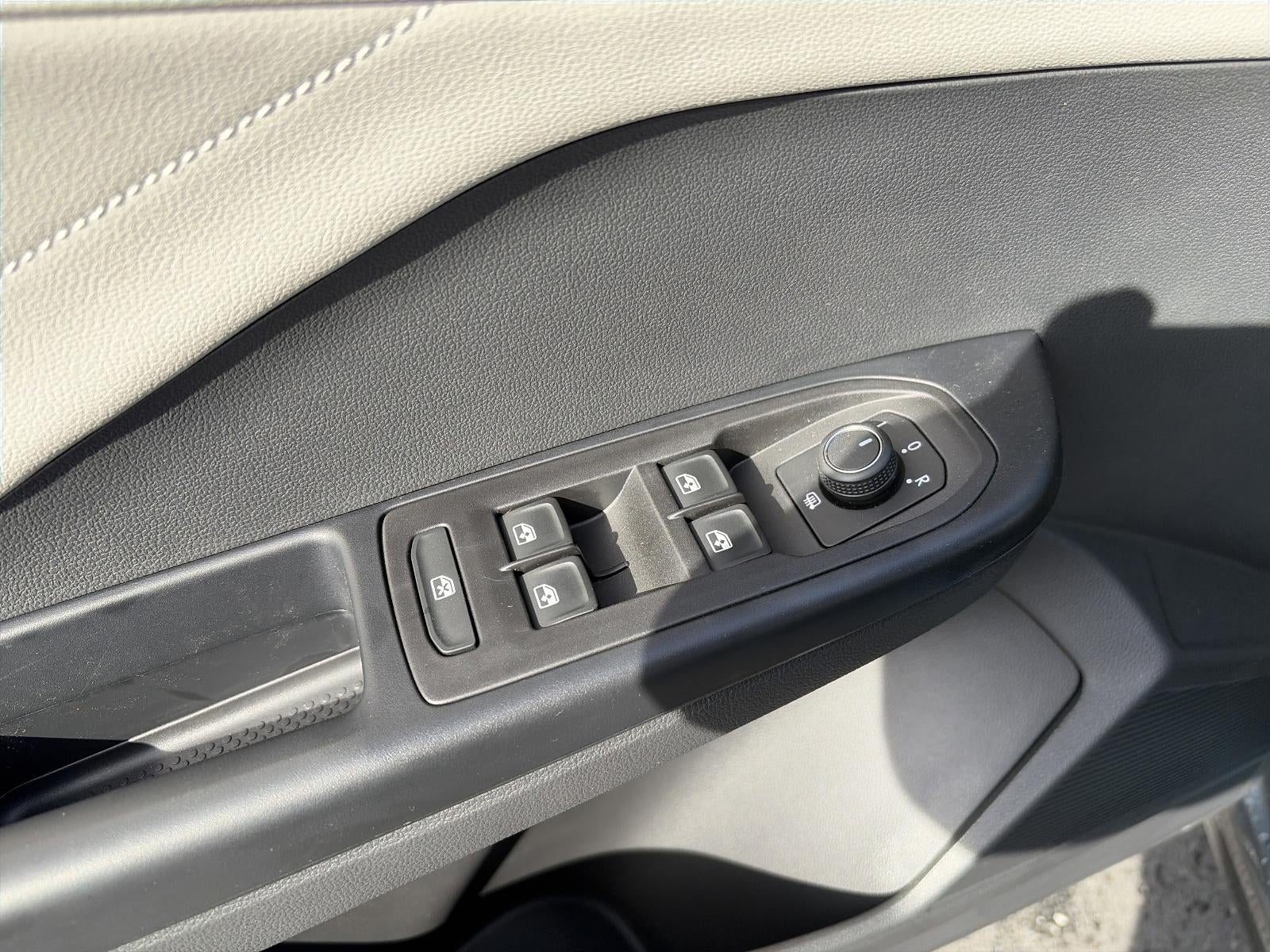 2026 Volkswagen Taos SEL 4MOTION