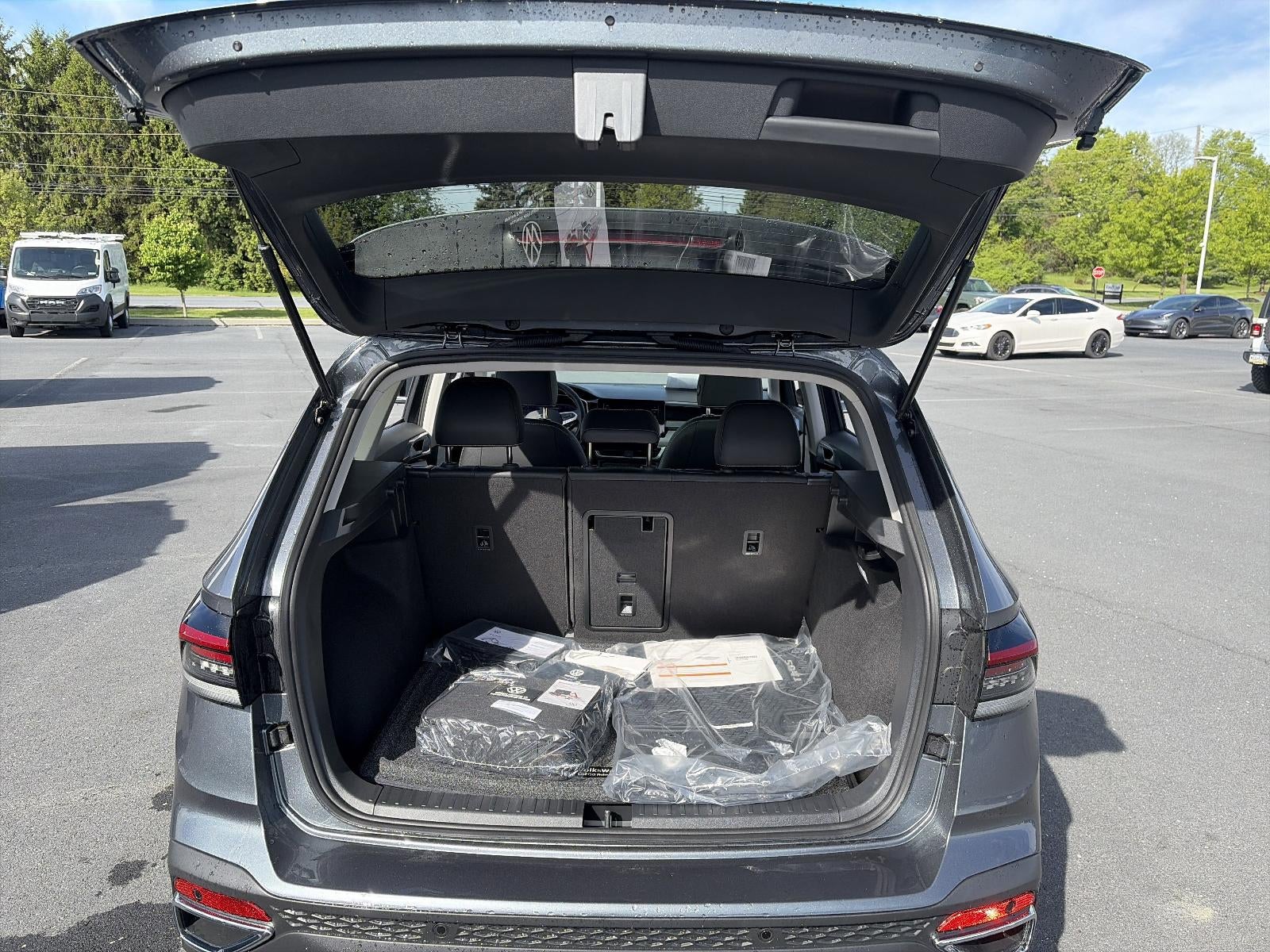 2026 Volkswagen Taos SEL 4MOTION