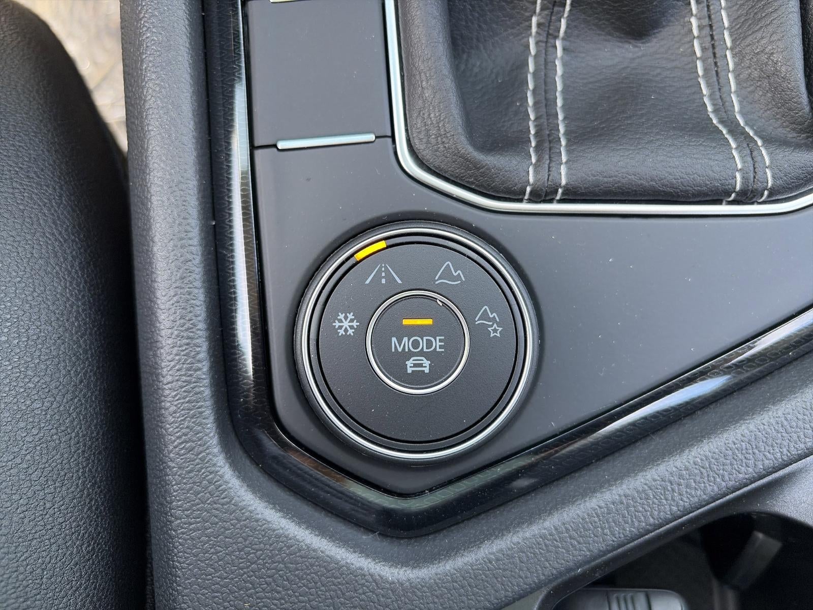 2026 Volkswagen Taos SEL 4MOTION