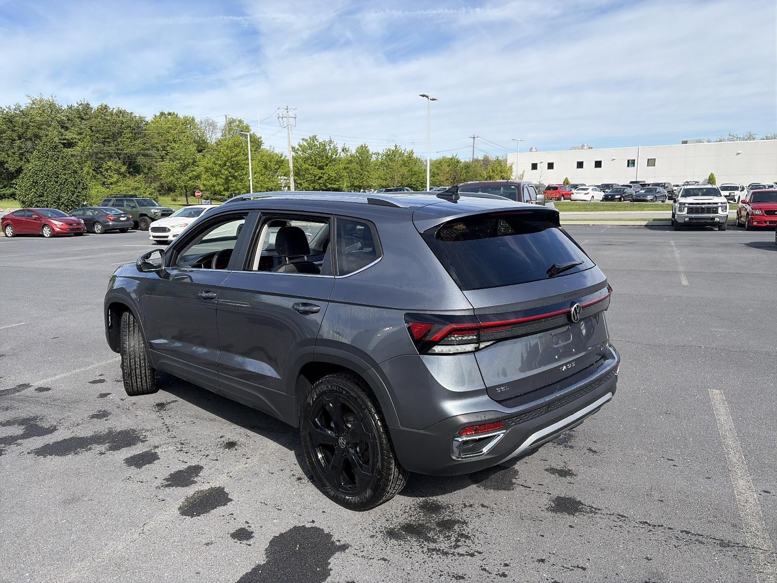 2026 Volkswagen Taos SEL 4MOTION