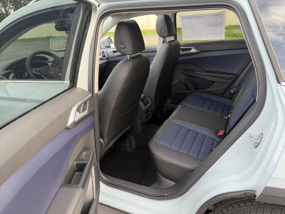 2027 Volkswagen Taos SEL 4MOTION
