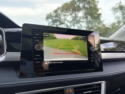 2027 Volkswagen Taos SEL 4MOTION