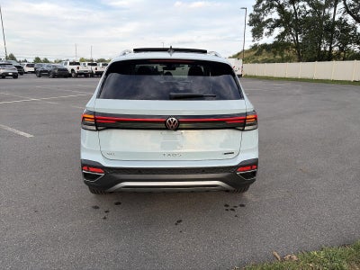 2027 Volkswagen Taos SEL 4MOTION