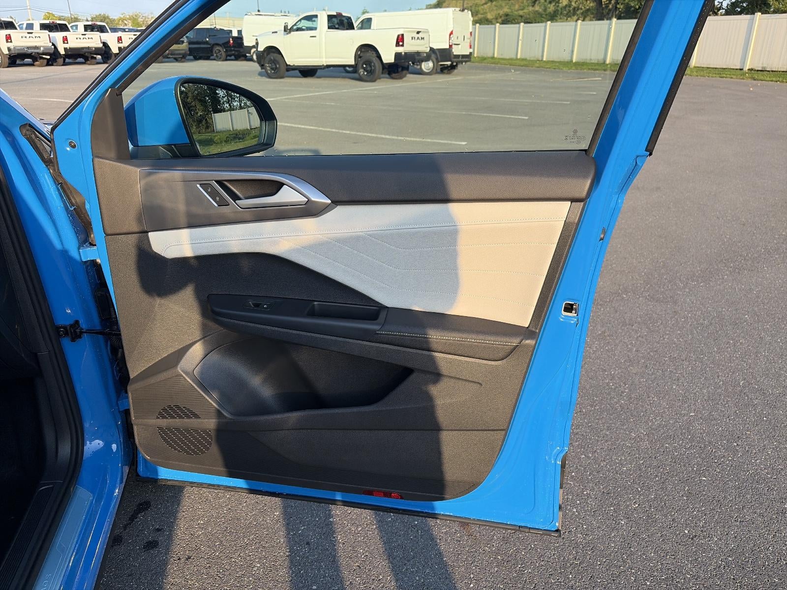 2027 Volkswagen Taos SEL 4MOTION