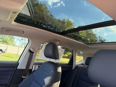 2027 Volkswagen Taos SEL 4MOTION